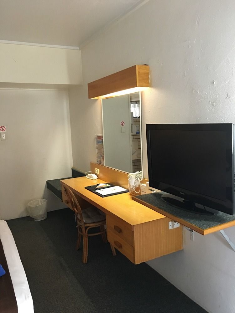Zed热带休闲汽车旅馆 洛坎普顿 外观 照片